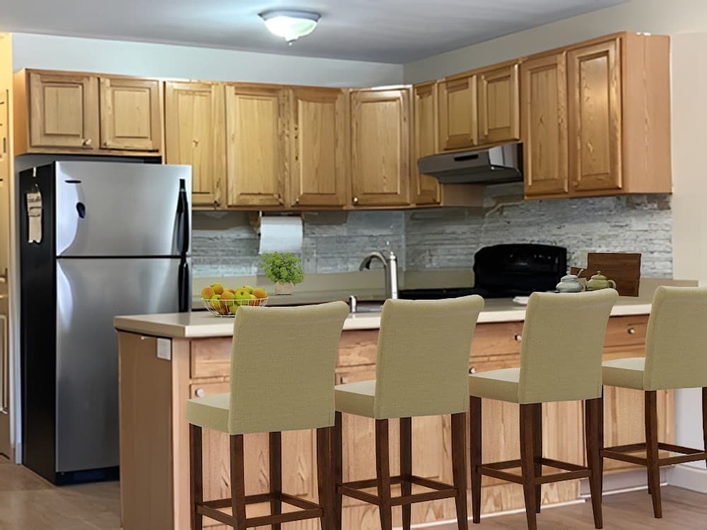 Compact open kitchen and dining area in a single-level home